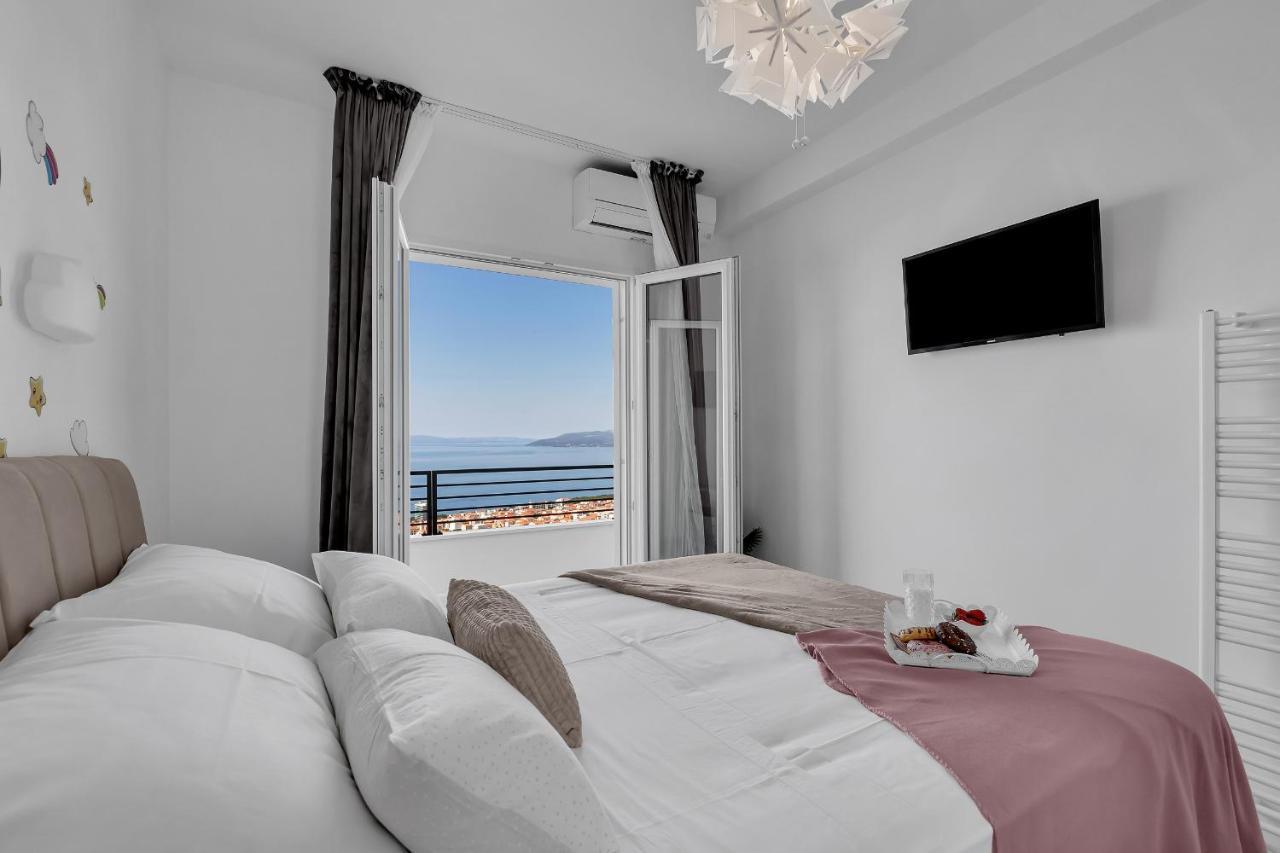 Apricus * Makarska